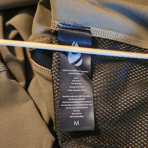 SUPmerge Activewear Shirt Women M NEW Pockets Water Resistant SPF 50 Stretch NWT - Picture 7 of 8